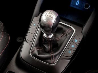 Ford Focus 1.0T EcoBoost ST-Line X Euro 6 (s/s) 5dr