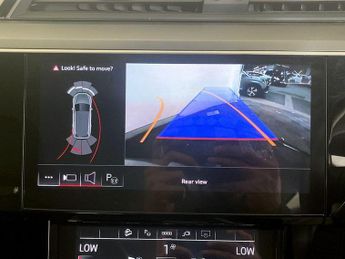 Audi e-tron 55 Technik Auto quattro 5dr 95kWh (11kW Charger)