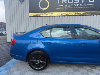 Skoda Octavia 2.0 TDI vRS DSG Euro 5 (s/s) 5dr