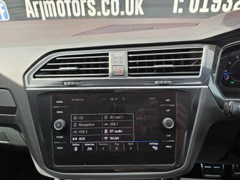 Volkswagen Tiguan 1.5 TSI EVO R-Line Tech DSG Euro 6 (s/s) 5dr