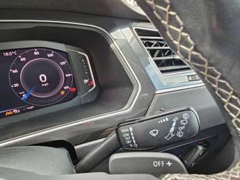 Volkswagen Tiguan 1.5 TSI EVO R-Line Tech DSG Euro 6 (s/s) 5dr