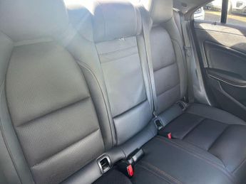 Mercedes-Benz CLA 2.1 CLA220 CDI AMG Sport Coupe 7G-DCT Euro 6 (s/s) 4dr