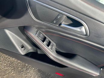 Mercedes-Benz CLA 2.1 CLA220 CDI AMG Sport Coupe 7G-DCT Euro 6 (s/s) 4dr