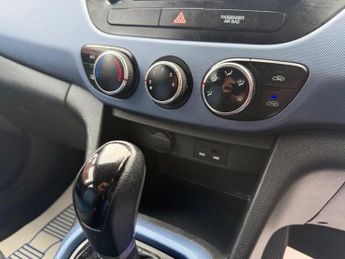 Hyundai i10 1.2 SE Auto Euro 5 5dr