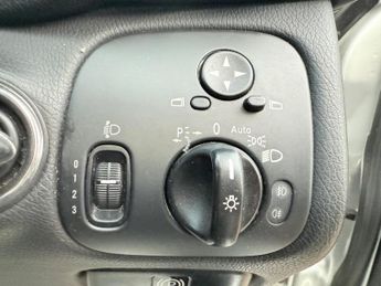 Mercedes-Benz C Class 1.8 C180 Kompressor Sport Edition 5dr