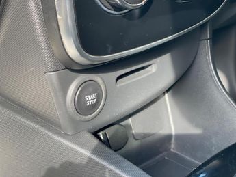 Renault Clio 1.5 dCi Dynamique S MediaNav EDC Euro 5 5dr