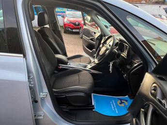 Vauxhall Zafira Tourer 1.4i Turbo Tech Line Nav MPV 5dr Petrol Auto Euro 6 (140 ps)
