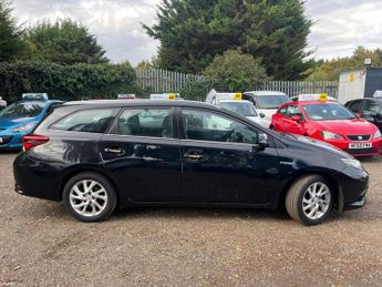 Toyota Auris 1.8 VVT-h Icon Tech Touring Sports CVT Euro 6 (s/s) 5dr