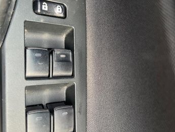 Toyota Auris 1.8 VVT-h Icon Tech Touring Sports CVT Euro 6 (s/s) 5dr