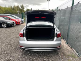 Audi A4 2.0 TDI S line S Tronic Euro 6 (s/s) 4dr