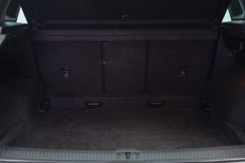 Volkswagen Tiguan 2.0 TDI R-Line DSG 4Motion Euro 6 (s/s) 5dr