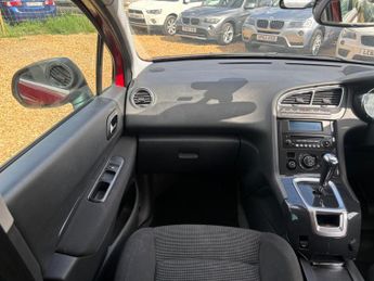 Peugeot 5008 1.6 e-HDi Exclusive EGC Euro 5 (s/s) 5dr