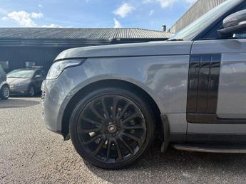 Land Rover Range Rover 3.0 TD V6 Vogue Auto 4WD Euro 6 (s/s) 5dr