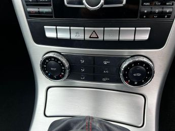 Mercedes-Benz SLK 2.1 SLK250 CDI BlueEfficiency AMG Sport G-Tronic+ Euro 5 (s/s) 2