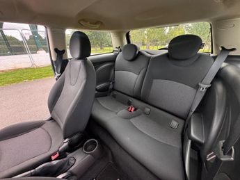MINI Hatch 1.6 One Steptronic Euro 5 3dr