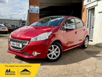 Peugeot 208 1.2 VTi Style Euro 5 5dr