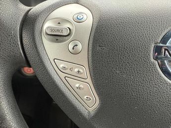Nissan Leaf 24kWh Acenta Auto 5dr