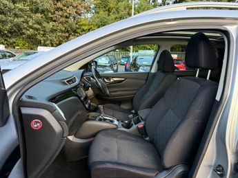 Nissan Qashqai 1.6 dCi N-Connecta XTRON 2WD Euro 6 (s/s) 5dr
