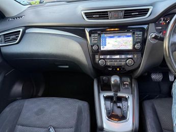 Nissan Qashqai 1.6 dCi N-Connecta XTRON 2WD Euro 6 (s/s) 5dr