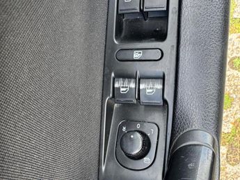 Volkswagen Passat 2.0 TDI BlueMotion Tech SE Euro 5 (s/s) 5dr