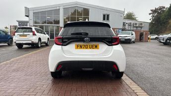 Toyota Yaris 1.5 VVT-h Design E-CVT Euro 6 (s/s) 5dr