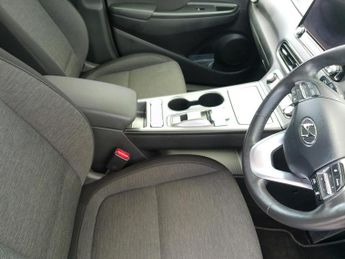 Hyundai KONA 39kWh Premium Auto 5dr (10.5kW Charger)