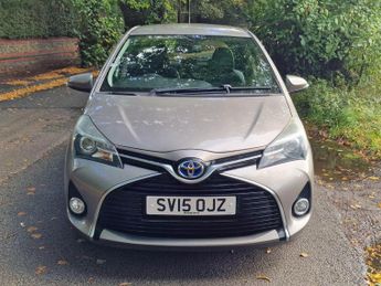 Toyota Yaris 1.5 VVT-h Excel E-CVT Euro 6 5dr (15in Alloy)