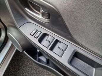 Toyota Yaris 1.5 VVT-h Excel E-CVT Euro 6 5dr (15in Alloy)