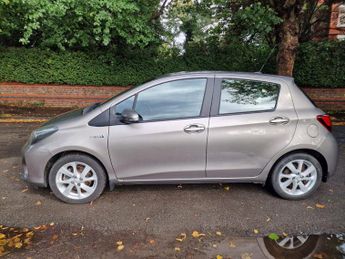 Toyota Yaris 1.5 VVT-h Excel E-CVT Euro 6 5dr (15in Alloy)