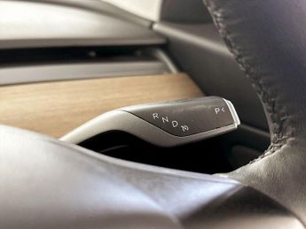 Tesla Model 3 (Dual Motor) Long Range Auto 4WDE 4dr