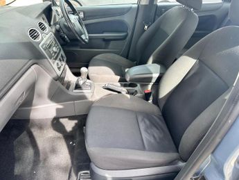 Ford Focus 1.6 Zetec Climate 5dr