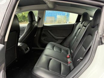 Tesla Model 3 (Dual Motor) Long Range Auto 4WDE 4dr