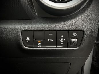 Hyundai Kona PREMIUM EV
