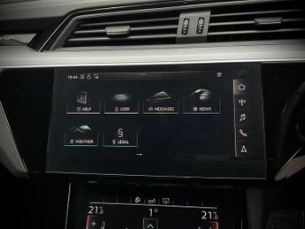 Audi E-Tron TECHNIK 50 QUATTRO