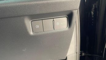 Skoda Enyaq 62kWh 60 Nav Loft Auto 5dr