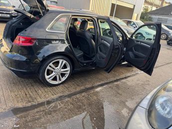 Audi A3 2.0 TDI S line Sportback S Tronic Euro 6 (s/s) 5dr (Nav)