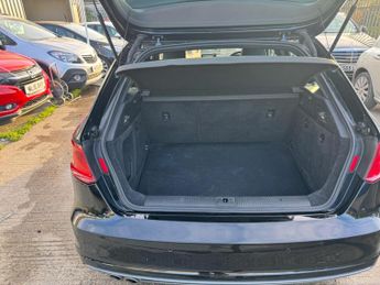 Audi A3 2.0 TDI S line Sportback S Tronic Euro 6 (s/s) 5dr (Nav)