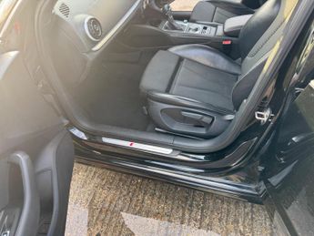 Audi A3 2.0 TDI S line Sportback S Tronic Euro 6 (s/s) 5dr (Nav)