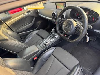 Audi A3 2.0 TDI S line Sportback S Tronic Euro 6 (s/s) 5dr (Nav)