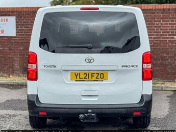 Toyota PROACE Verso 1.5D Shuttle Medium MPV 5dr Diesel Manual MWB Euro 6 (s/s) (9 Se