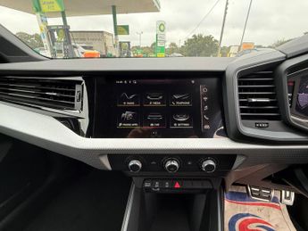 Audi A1 1.0 TFSI 30 S line Sportback S Tronic Euro 6 (s/s) 5dr