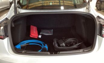 Tesla Model 3 (Dual Motor) Long Range Auto 4WDE 4dr