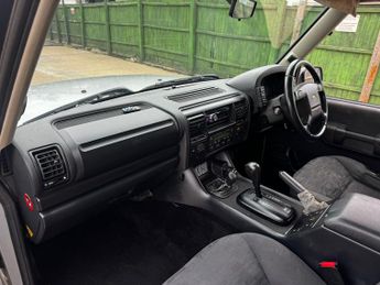 Land Rover Discovery 2.5 TD5 GS Station Wagon 5dr (7 Seats)