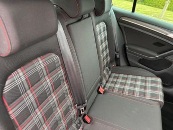 Volkswagen Golf 2.0 TSI GTI DSG Euro 6 (s/s) 5dr
