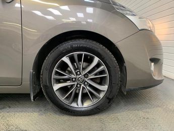 Toyota Verso 1.8 V-Matic Design Multidrive S Euro 6 5dr (7 Seat)