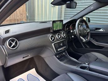 Mercedes-Benz A-CLASS 2.1 A 200 D AMG Line Premium Auto 5dr