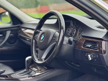 BMW 3 Series 2.0 318i Exclusive Edition Steptronic Euro 5 4dr