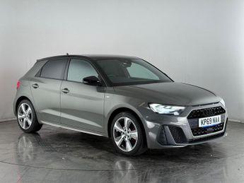 Audi A1 2.0 TFSI 40 S line Competition Sportback S Tronic Euro 6 (s/s) 5