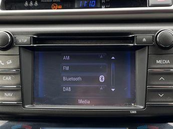 Toyota RAV4 2.2 D-CAT Icon Auto 4WD Euro 5 5dr