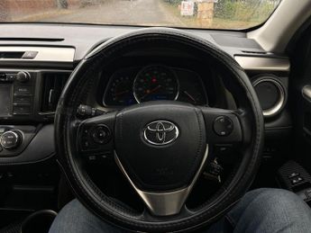 Toyota RAV4 2.2 D-CAT Icon Auto 4WD Euro 5 5dr